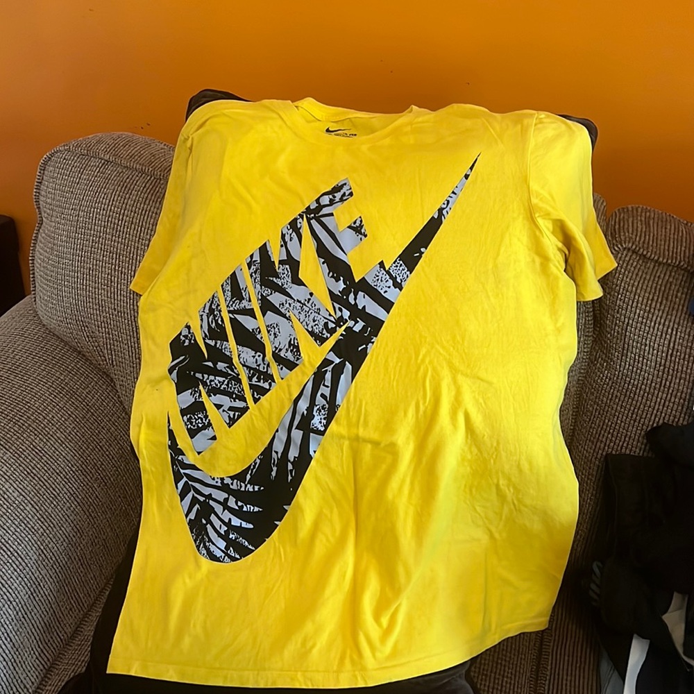 Nike Tee